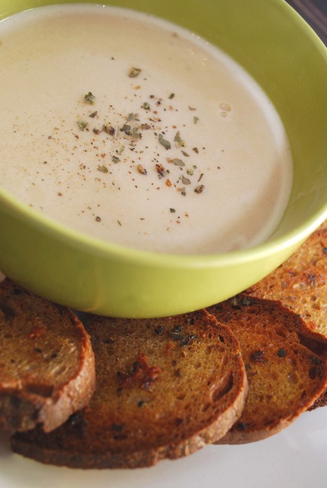 Soupe a l ail :: Je Ne Mange Pas De Graines